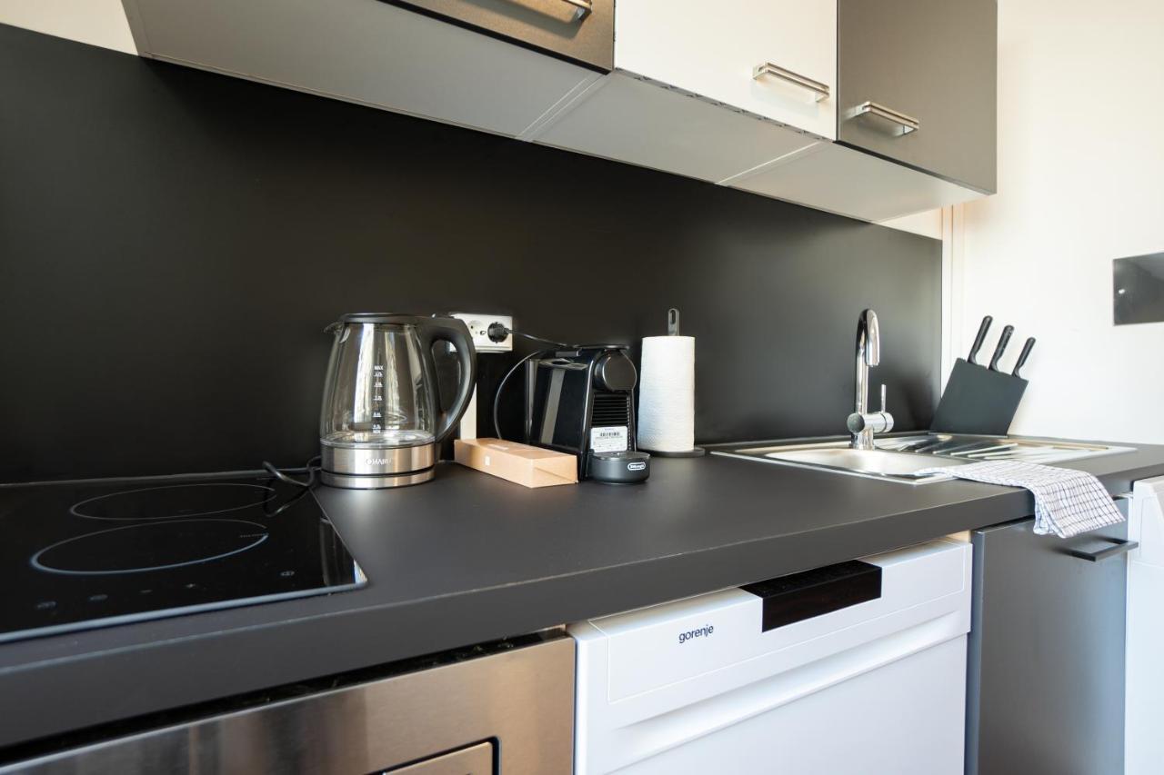 Prater Parkview: Spacious 3-bedroom With King Beds Apartment *