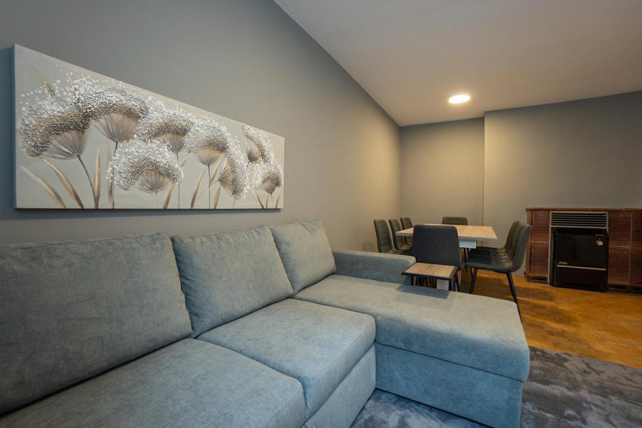 Prater Parkview: Spacious 3-bedroom With King Beds Apartment