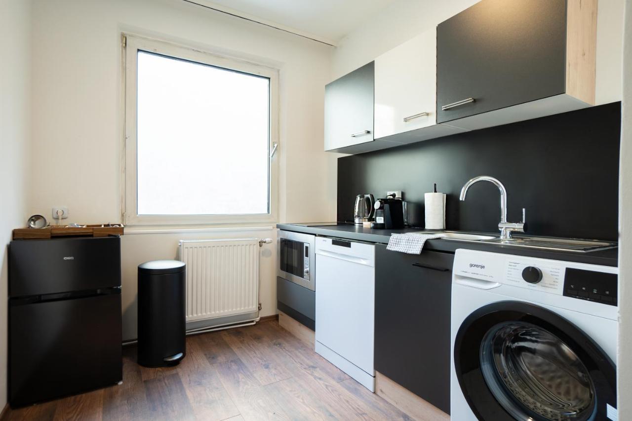 Prater Parkview: Spacious 3-bedroom With King Beds Apartment *
